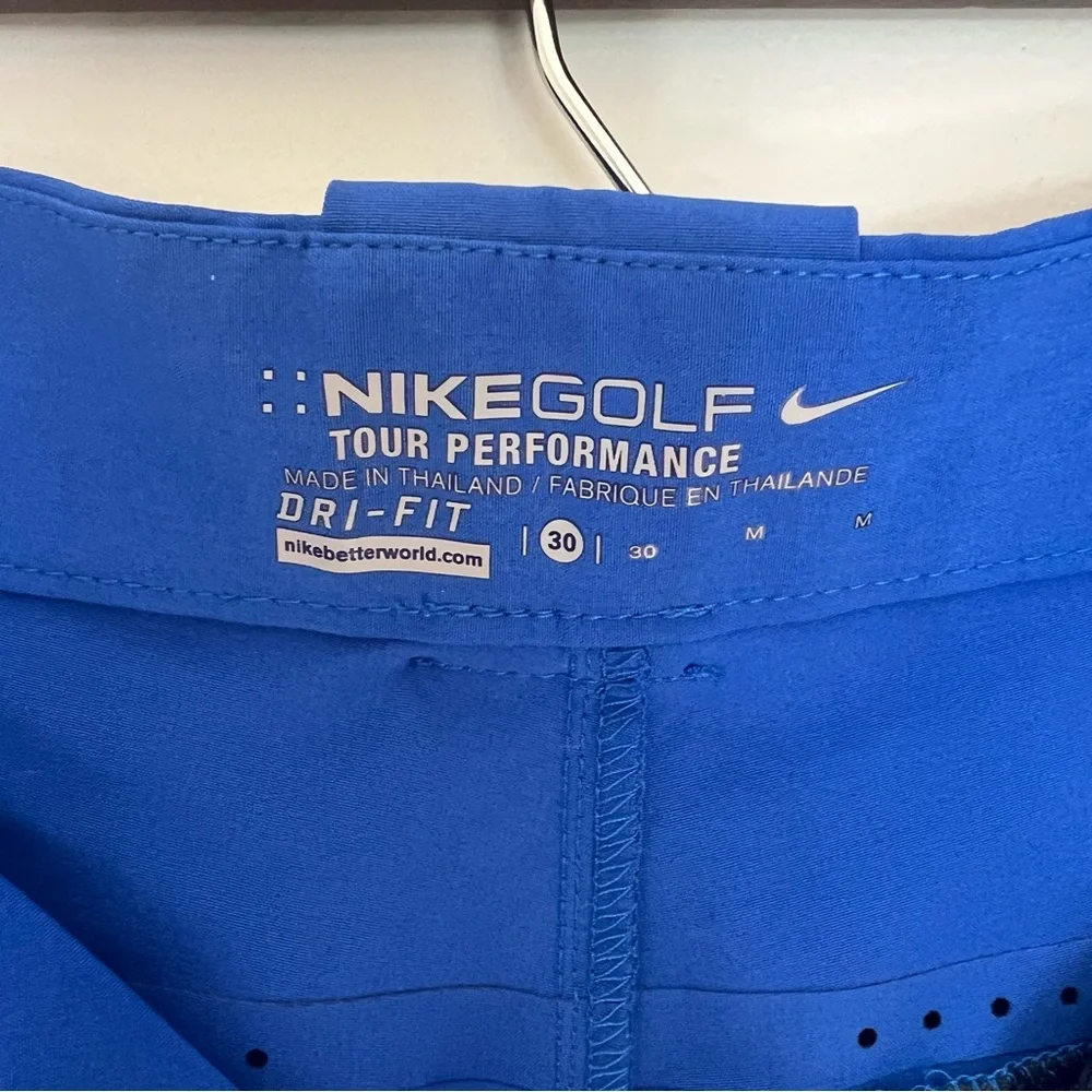 Nike Golf Tour Performance Dri-Fit Men’s Size 30 or Medium Royal Blue Shorts